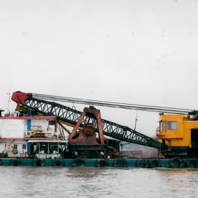 8 m³ Grab Dredger For Sale Number：SS91853